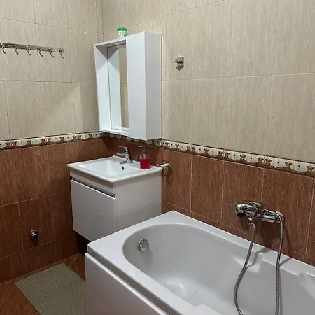 - Apartamento Tirana