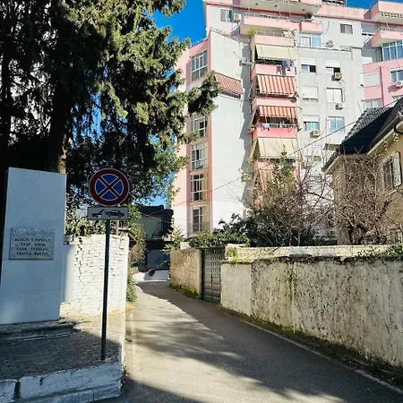 Apartamento - *