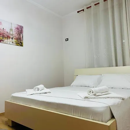 - Apartament Tirana