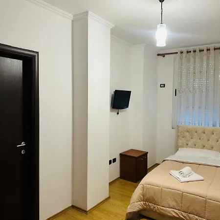 - Apartament *