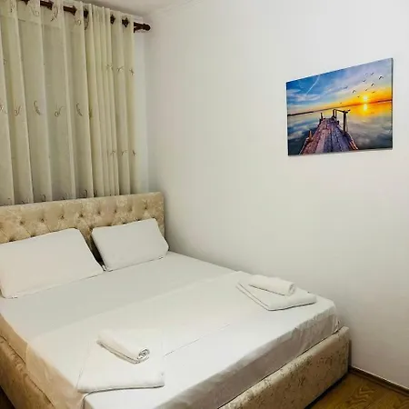 Apartamento - *